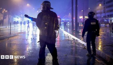 French protests: Almost 1,000 arrested, Laurent Nuñez says, as clashes erupt