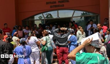 People stand outside the maternity ward of the Santo Tomas hospital, after a 7.6 magnitude earthquake hit the country, in Panama City