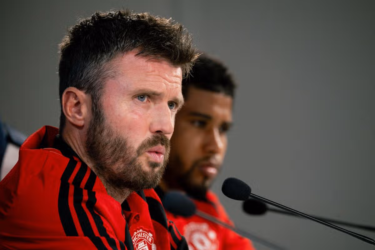 COMO, ITALY - OCTOBER 20: Head Coach Michael Carrick of Manchester United speaks during a press conference on day ahead of the UEFA Champions League 2026/27 League Phase MD3 on October 20, 2026 in Como, Italy. (Photo by Ash Donelon/Manchester United via Getty Images)