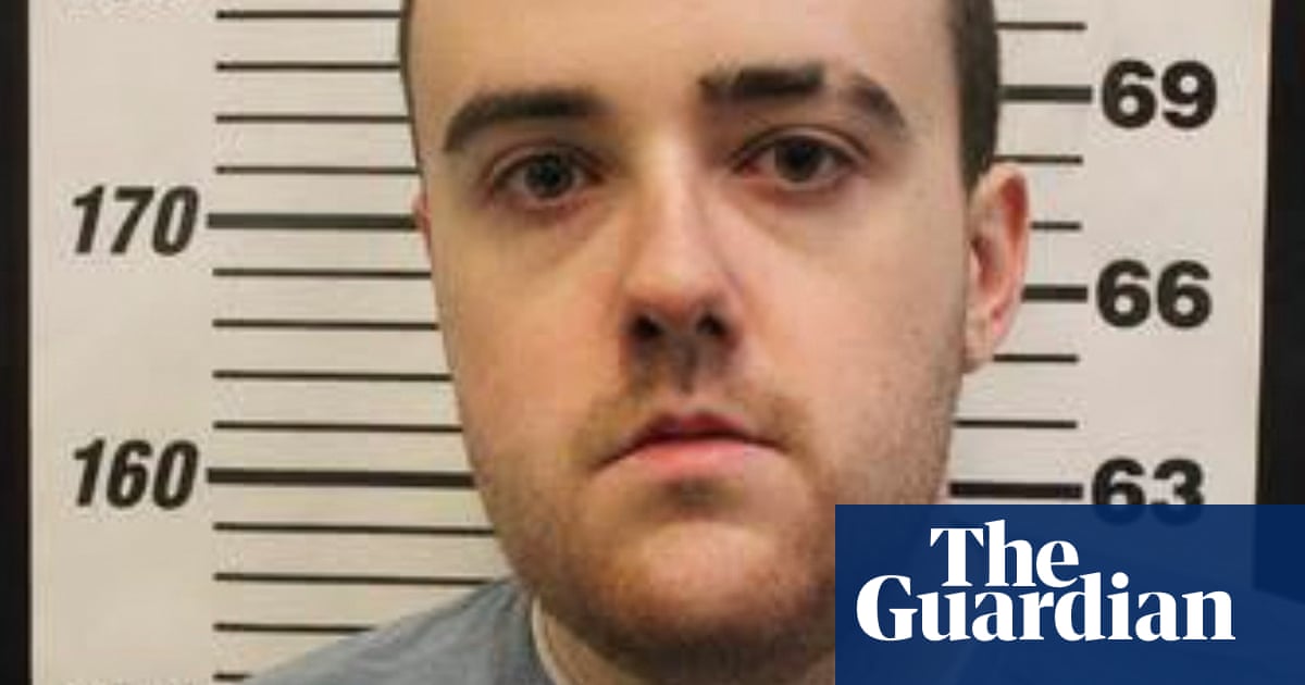Manhunt under way in Tennessee after convicted murderer escapes prison | Tennessee