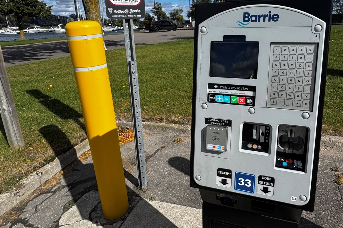 'Bad taste in my mouth': Orillia senior fuming after $100 parking ticket