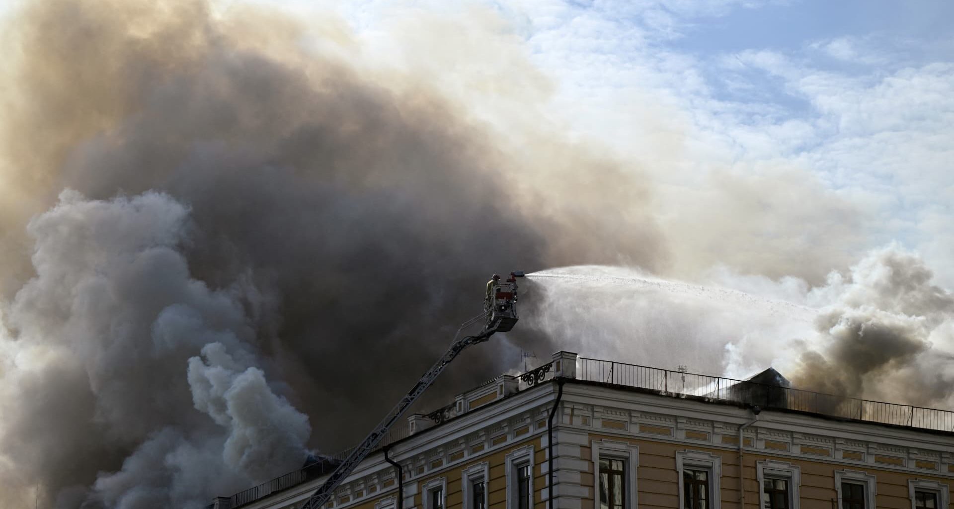 Energy: Russia launches massive strikes on Ukraine’s power grid