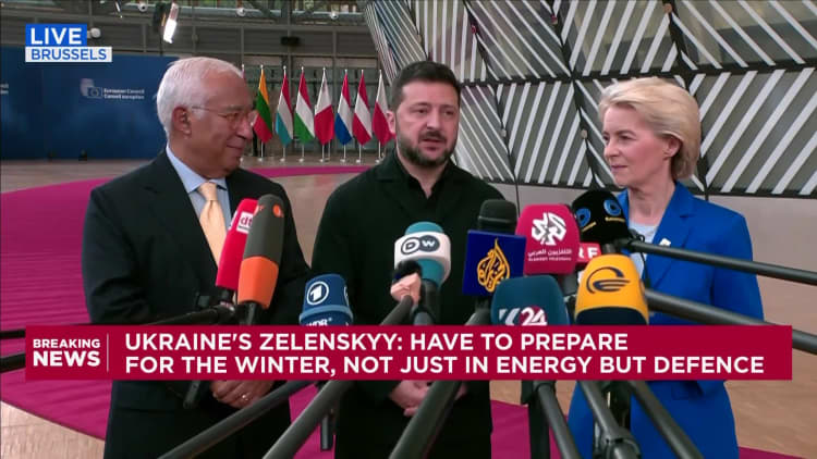 Zelenskyy hails ‘real leaders’ in Europe as rift with Trump widens