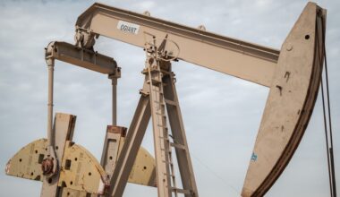 Oil price today: WTI, Brent