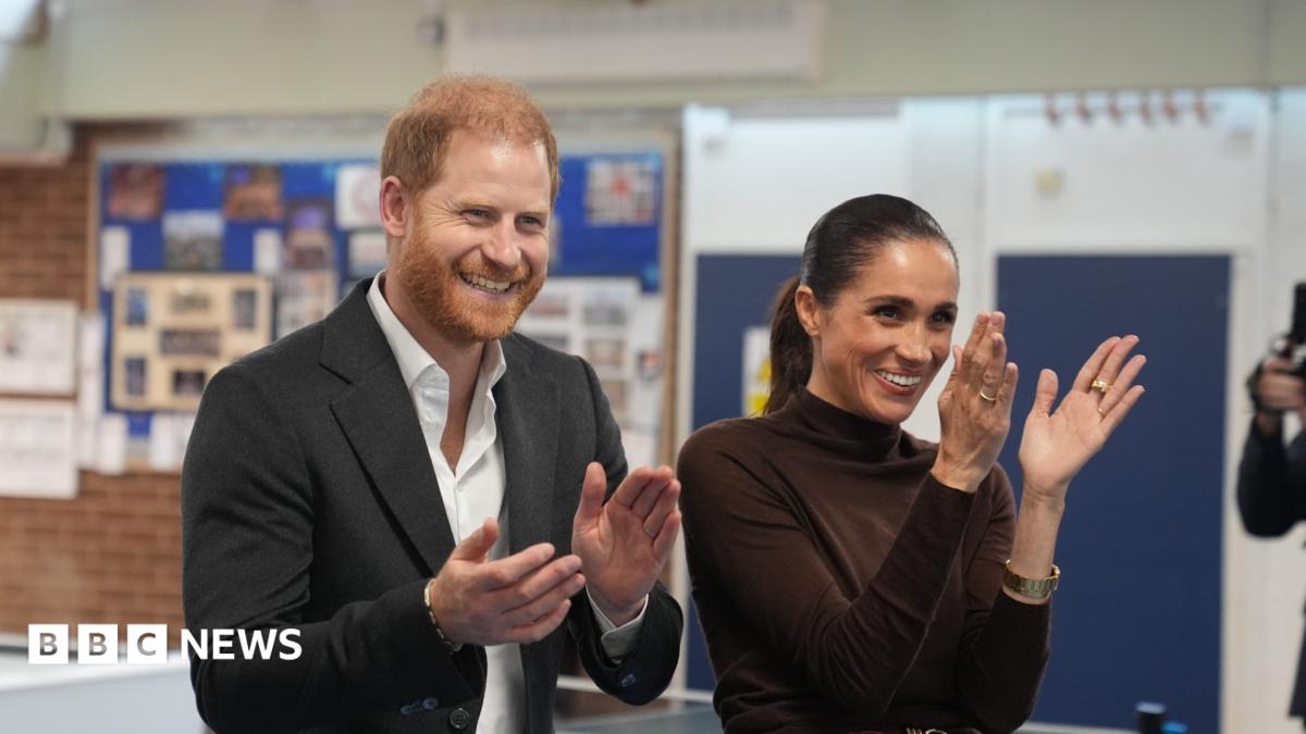 Harry leaves Nottingham with thumbs-up as he and Meghan round out first joint visit since UK return