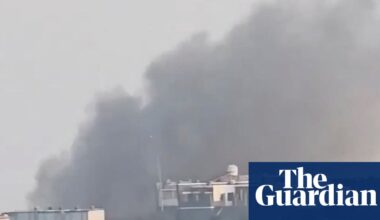 Houthi missiles strike Saudi-led forces HQ at presidential palace in Aden | Yemen
