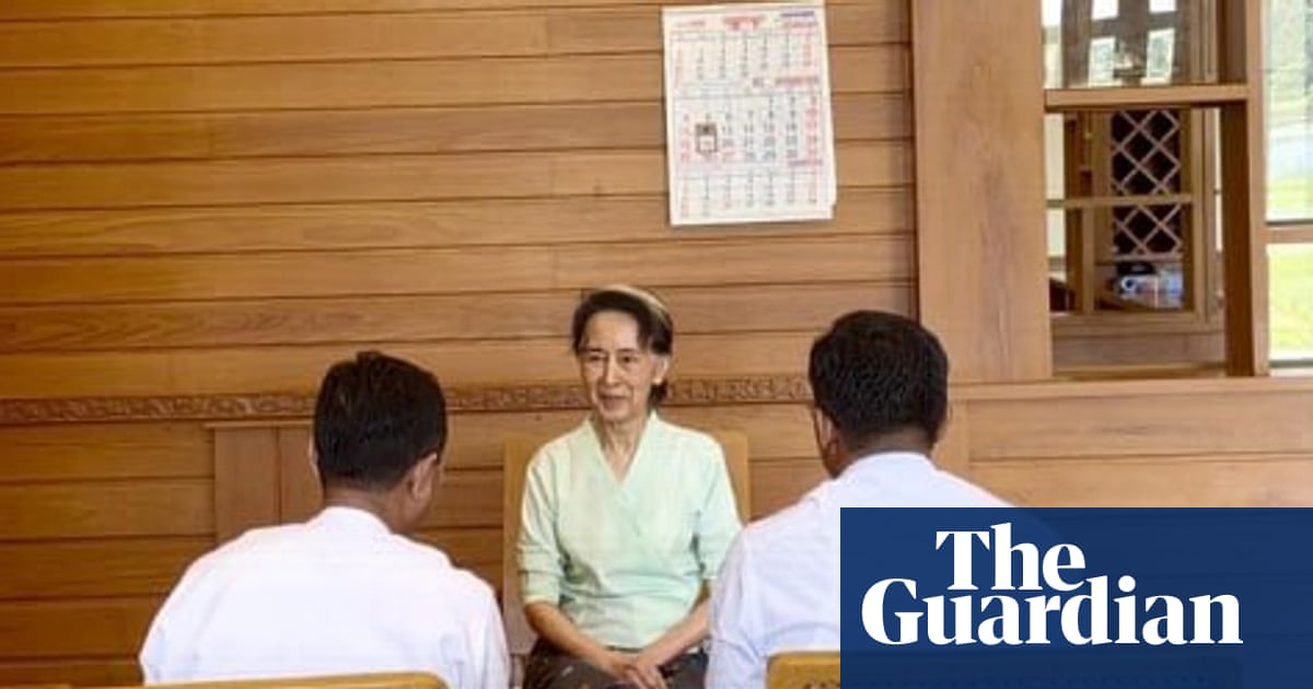 Myanmar’s ousted leader Aung San Suu Kyi seen in rare photos after receiving gift from King Charles | Myanmar