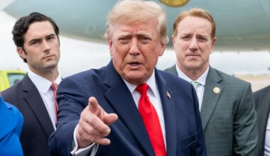 Trump: Midterm elections won't affect Iran policy, war will end soon