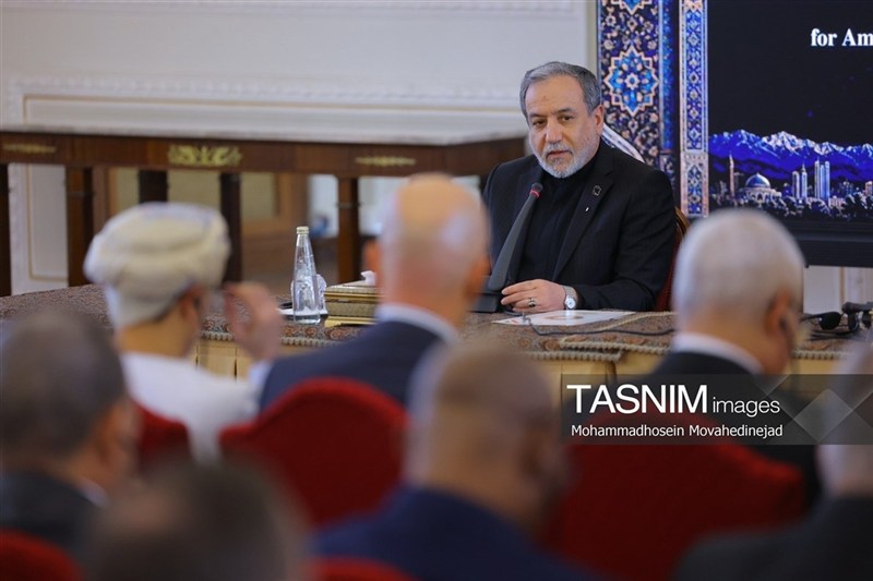 Araqchi Warns of Iran’s Crushing Response to Military Aggression