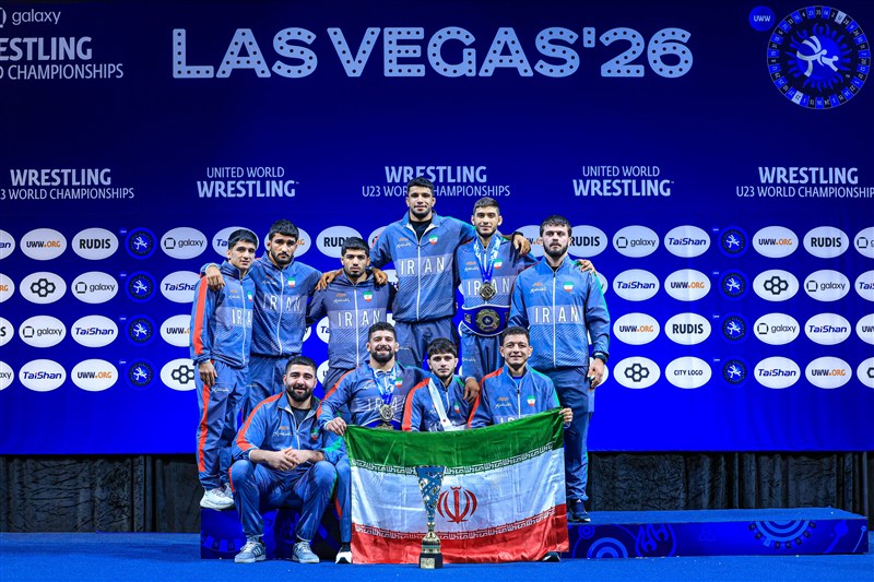 IRGC Chief Lauds Iranian Youth’s Performance in Battlefield, Sports Arena