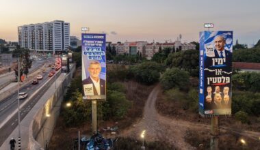 epa13312940 Election billboards featuring images of (R) Israeli Prime Minister Benjamin Netanyahu, and reading in Hebrew 'It's either the Right or Palestine,' and (L) Democratic Party leader Yair Golan are displayed in Ramat Gan near Tel Aviv, Israel, 18 October 2026. Israel will hold legislative elections on 27 October 2026.  EPA/ABIR SULTAN