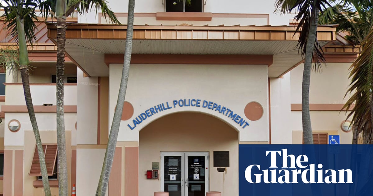 Florida police officer finds man dead and steals his house and identity, authorities allege | Florida