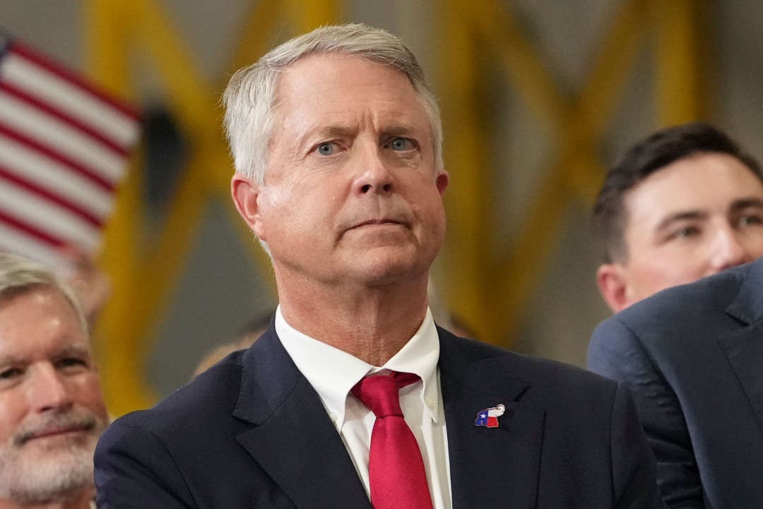 Senator Responds to Viral Post About His Unpaid Bill