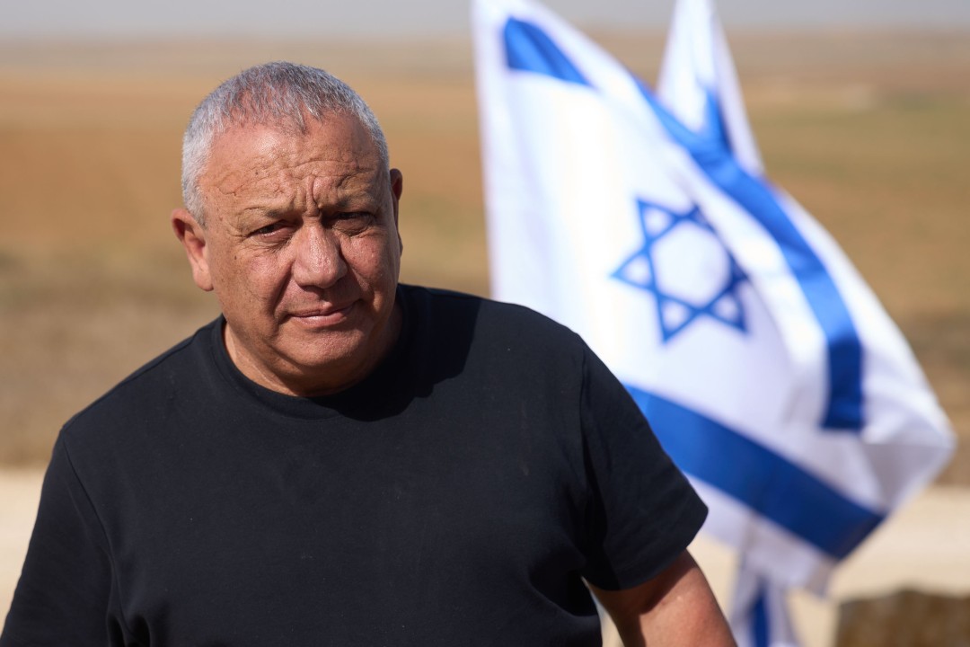 Eisenkot Challenges Netanyahu With Responsibility-First Stance