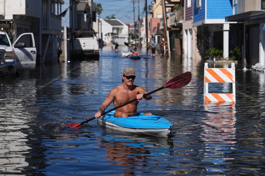 Tides Damage 114 Structures in Huntington Beach, for Starters