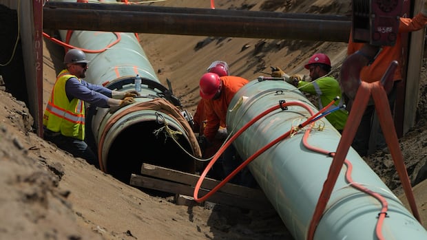 West Coast oil pipeline becomes 1st project designated in national interest