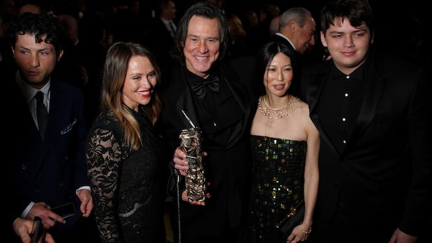 Jim Carrey marries Min Ah months after going public with relationship