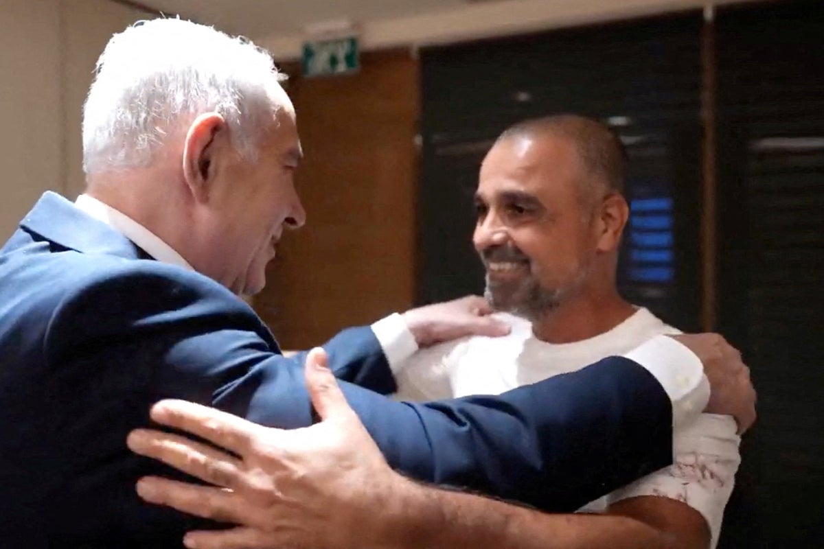 Netanyahu praises man who intervened in Flydubai plane hijacking incident