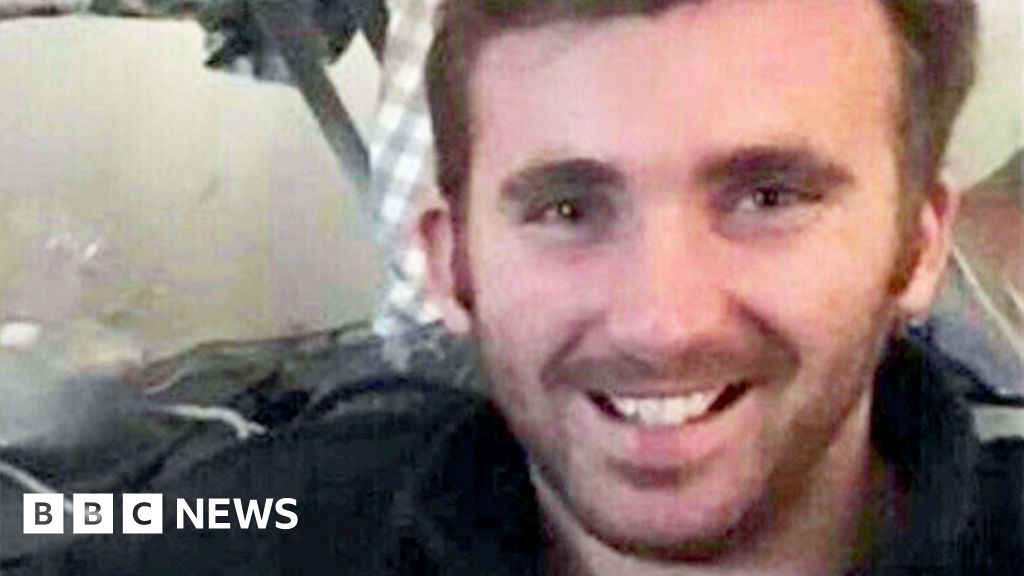 British paratrooper killed by explosion in Ukraine, coroner rules - BBC