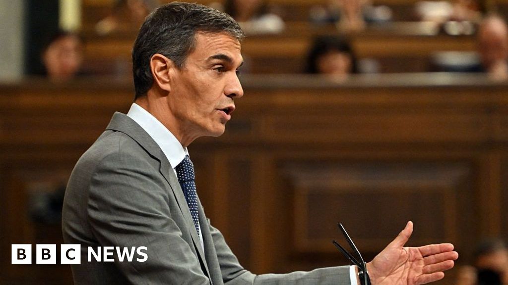 Spanish PM Sánchez loses key housing crisis vote after eviction of woman, 87 - BBC