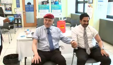 NYC Mayor Mamdani holds hands with one-time rival Curtis Sliwa to get flu shot in Brooklyn