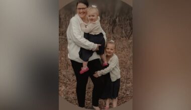 Sask. town mourns mom, 2 girls killed in crash with U.S. hunter