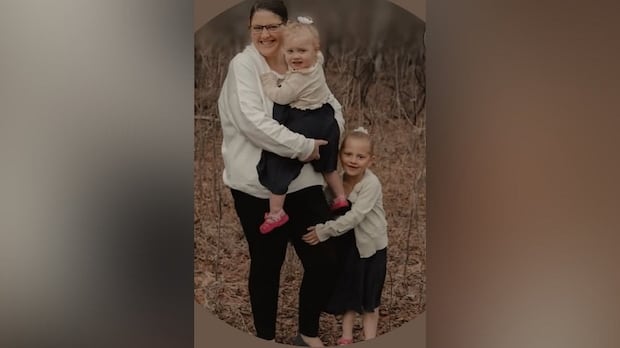 Sask. town mourns mom, 2 girls killed in crash with U.S. hunter