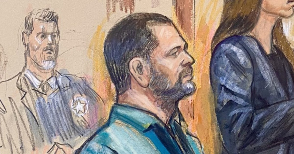 CIA officer arrested with gold bars admits he exposed secret intelligence source to a foreign official