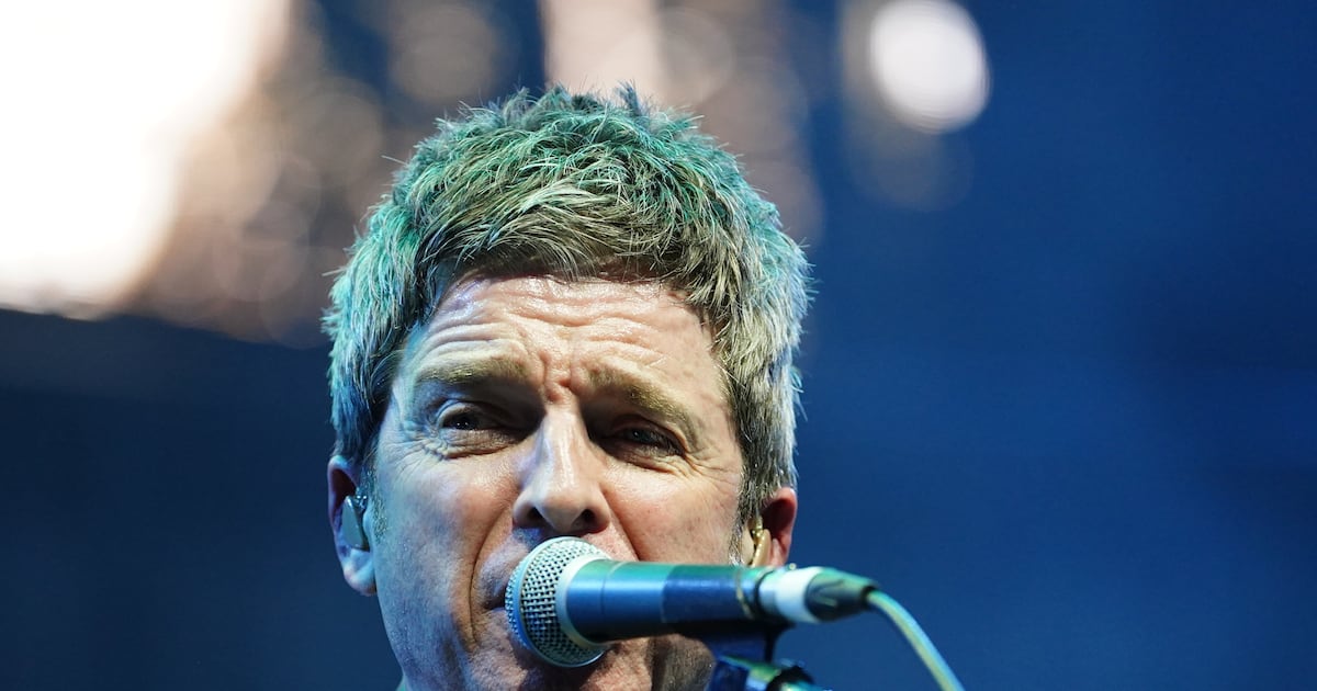 Noel Gallagher, Madness frontman Suggs and Hollywood star Susan Sarandon line up behind Garvaghy Road residents – The Irish News