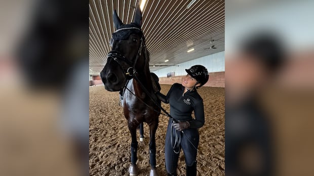 'Unimaginable loss': Horses killed on B.C. highway while travelling to championship