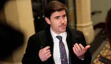 Liberal MP calls for more safeguards in new bill to fast-track development projects