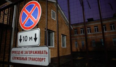 WHO wants more answers from Russia about lab worker's death, as pneumonic plague concerns linger