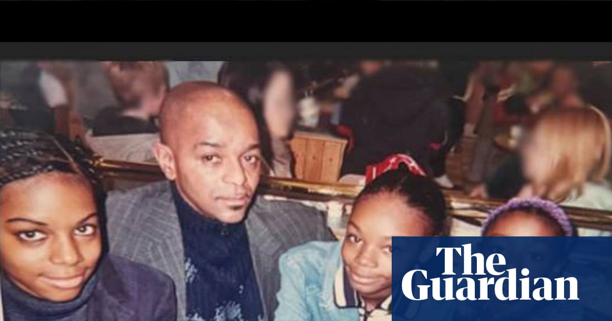 Three sisters who drowned in Brighton took their own lives, inquest finds | Brighton