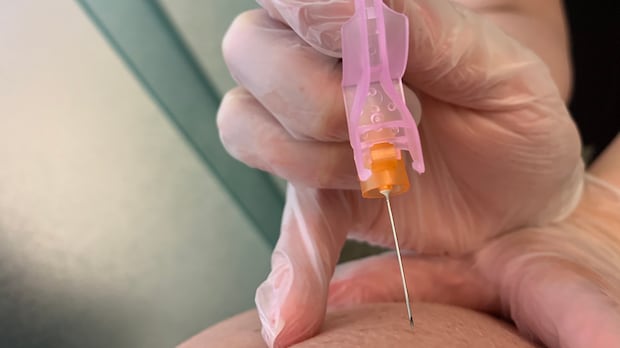 Province opens COVID-19, flu vaccine bookings ahead of respiratory illness season