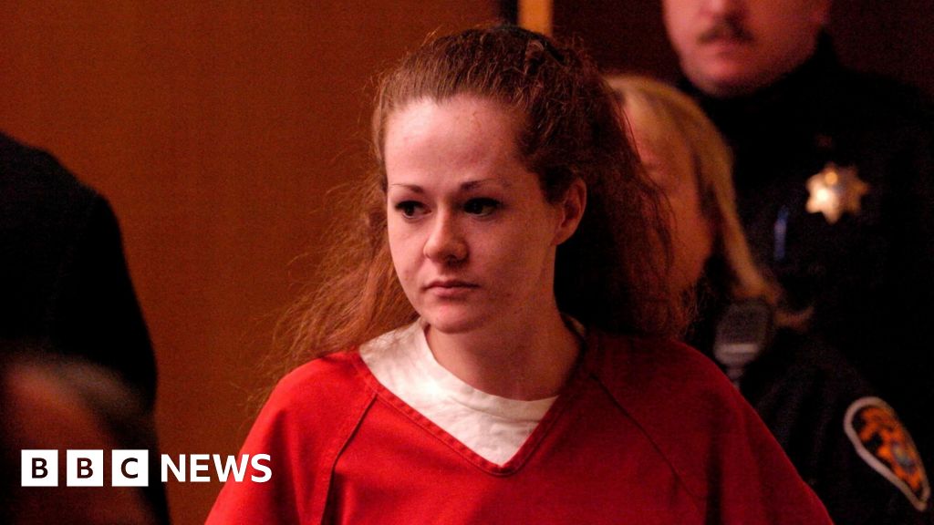 Christa Pike discharged from hospital and returned to prison, her lawyers say - BBC