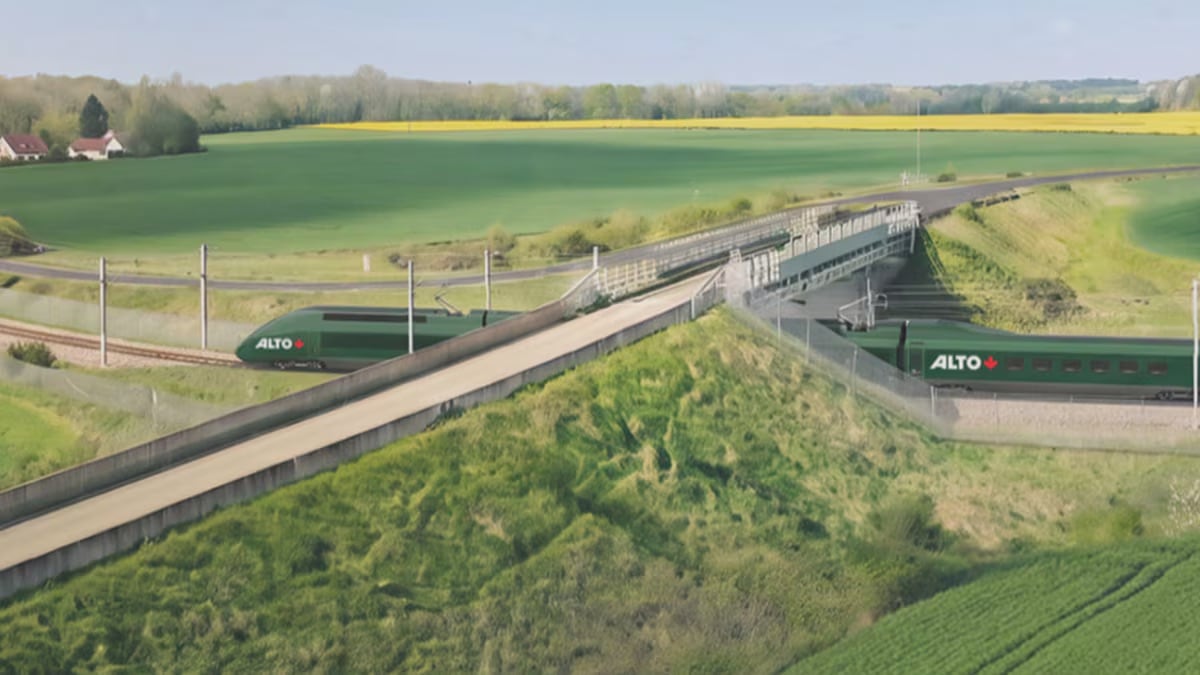 Alto high speed train simulation, going under an underpass.