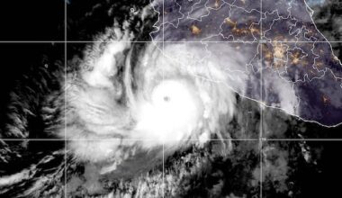Category 4 Hurricane Simon barrels toward Mexico