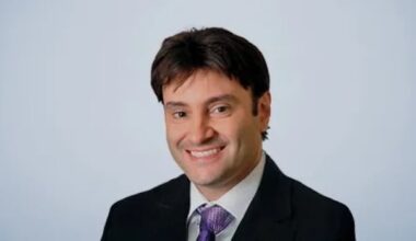 Montreal surgeon fired by Lasik MD following allegations of involvement in escort network