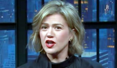 Kelly Clarkson fumes over ‘Pretty Woman’ treatment at expensive store: ‘You just lost a huge sale’