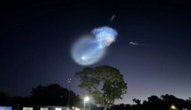 PIN IT: SpaceX launch makes ‘space jellyfish’ effect in sky. Here’s the science behind it