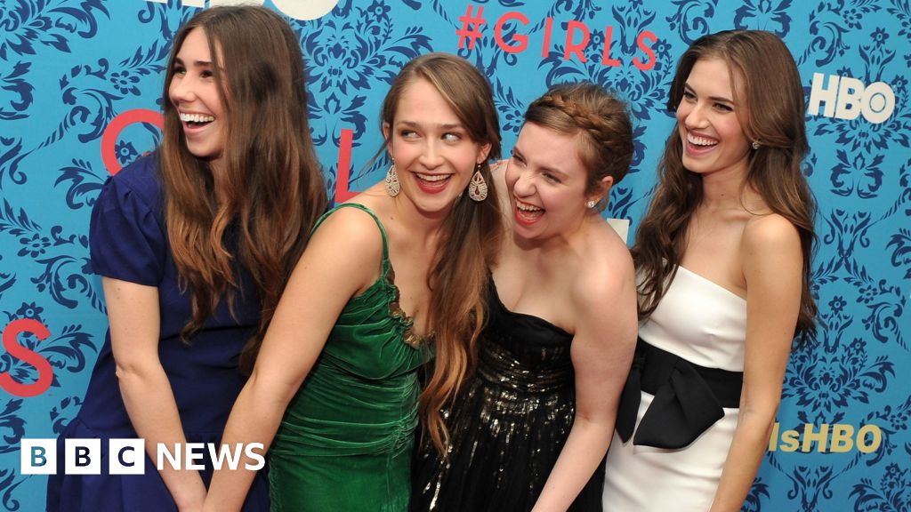Lena Dunham's Girls returning for limited run at HBO - BBC