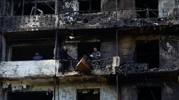 Russian strikes kill at least 3, as Ukraine reports intelligence, Starlink disruptions