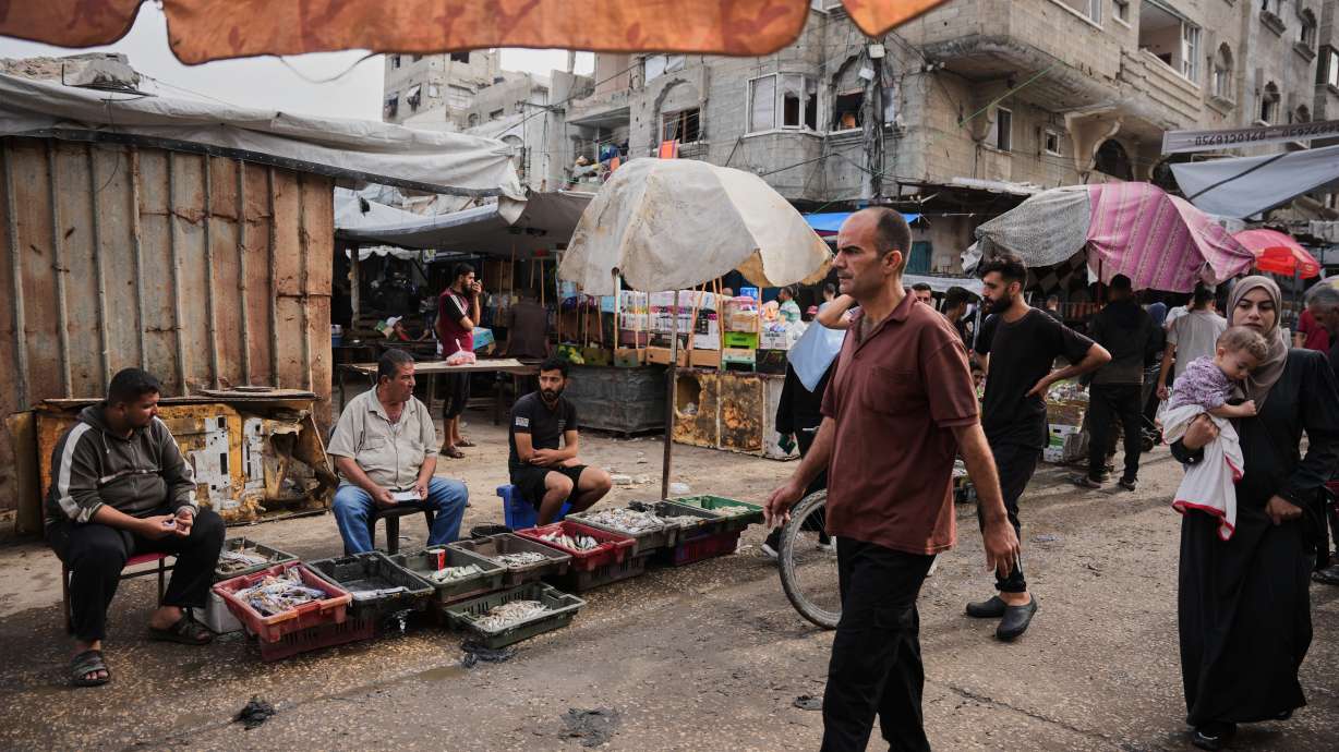 Commercial goods no longer entering Gaza, raising fears of worsening shortages in the territory