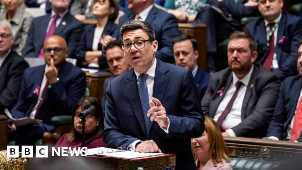 Andy Burnham asks for his Widdecombe remarks to be corrected - BBC