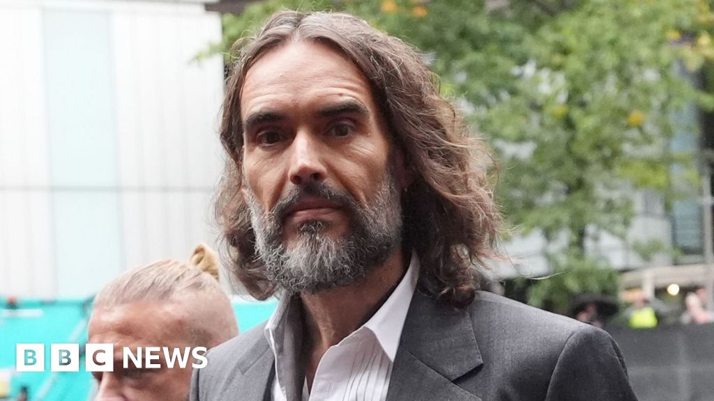 Sex was 'huge preoccupation for Russell Brand', former flatmate tells trial - BBC