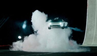 Tesla unveils Roadster that can flip in the air and land using thrusters