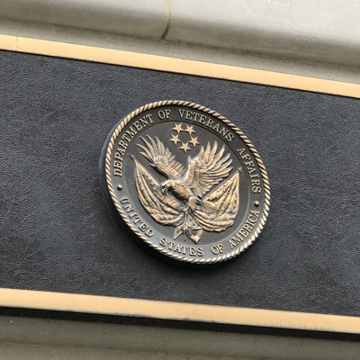VA allows union contract to expire for most employees