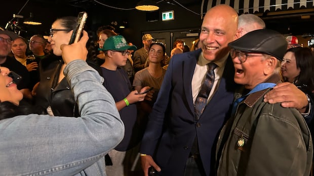 Pete Fry to become Vancouver's 1st Green mayor, CBC News projects