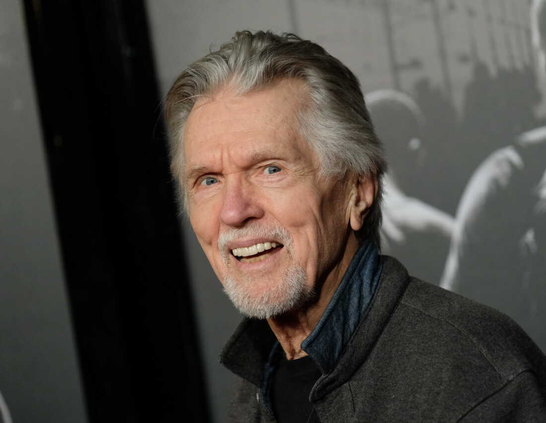 Actor Tom Skerritt, pictured above in 2018, has died.