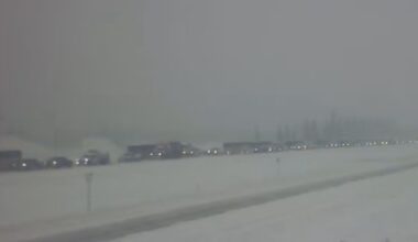 Winter conditions on Highway 63 cause vehicles to get stuck, traffic jams: RCMP